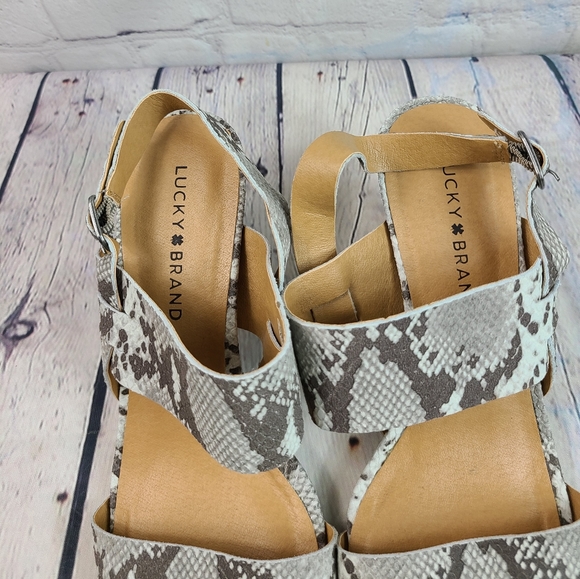 Lucky Brand snake skin print heels size 8 - Picture 4 of 9